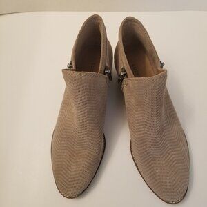 Lucky Brand Beige, Taupe Suede Ankle Boots   size 8